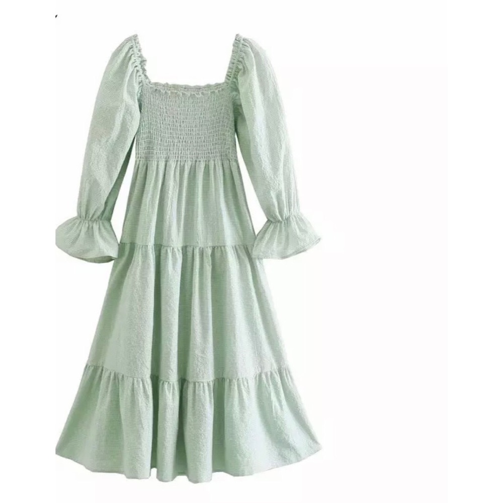 Wide balloon sleeve midi dress sleeper look alike
